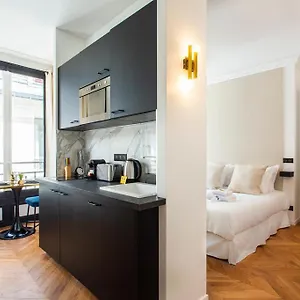 Cmg Champs Elysees - Boetie 5 Appartement Paris