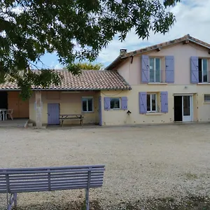  Hébergement de vacances La Maison De L'ormeau