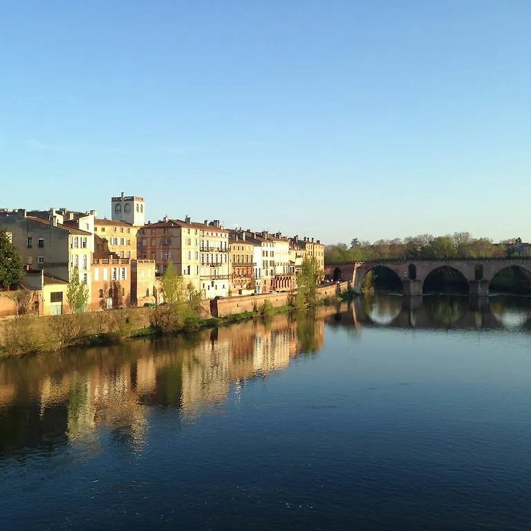 Hotel Du Commerce Montauban