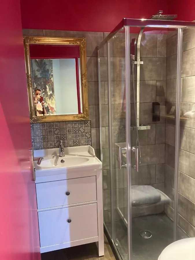 Hotel Du Commerce Montauban 3*,