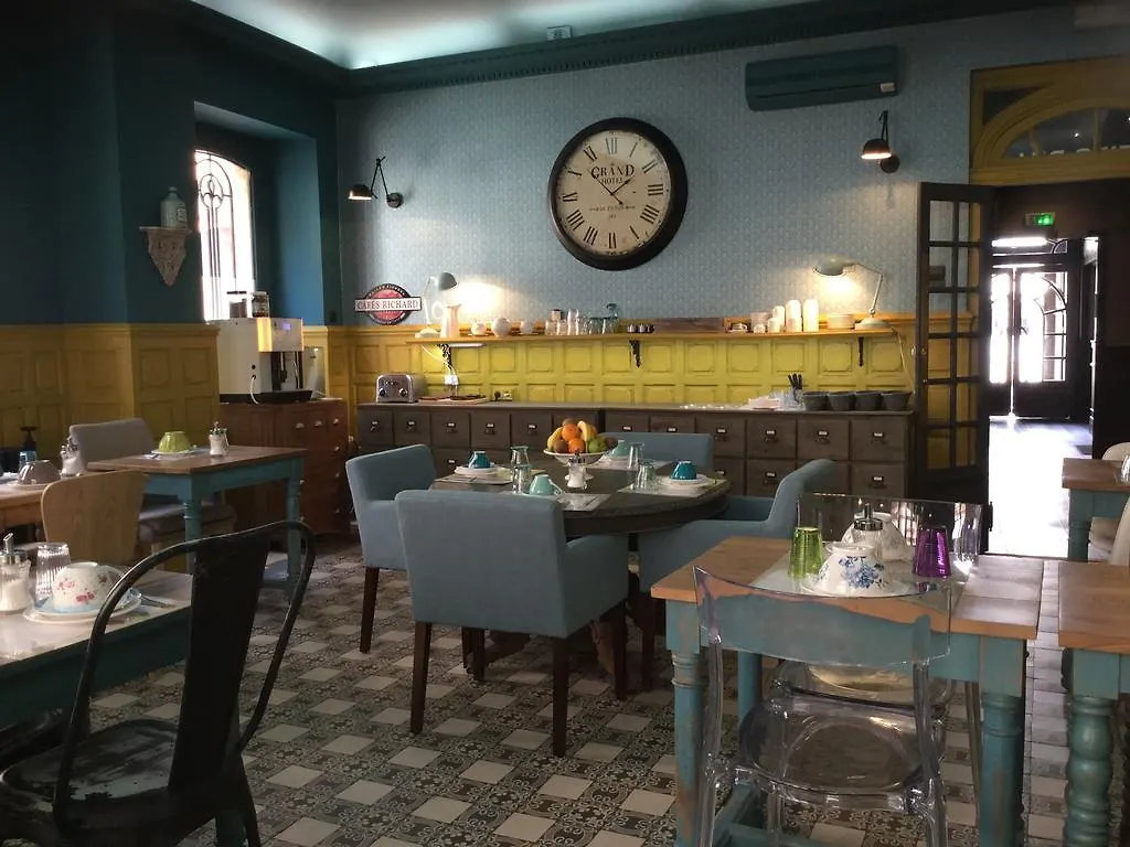 Hotel Du Commerce Montauban France